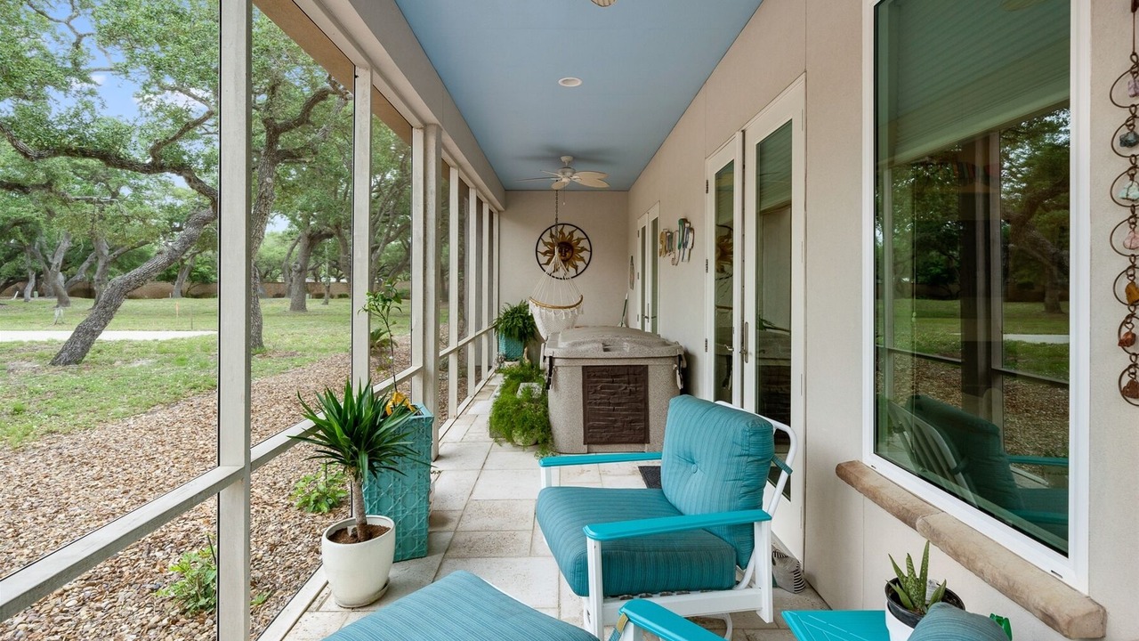 Photo of Patio Balcony in Fulton