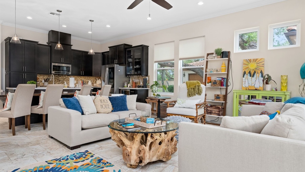 Photo of Livingroom in Fulton