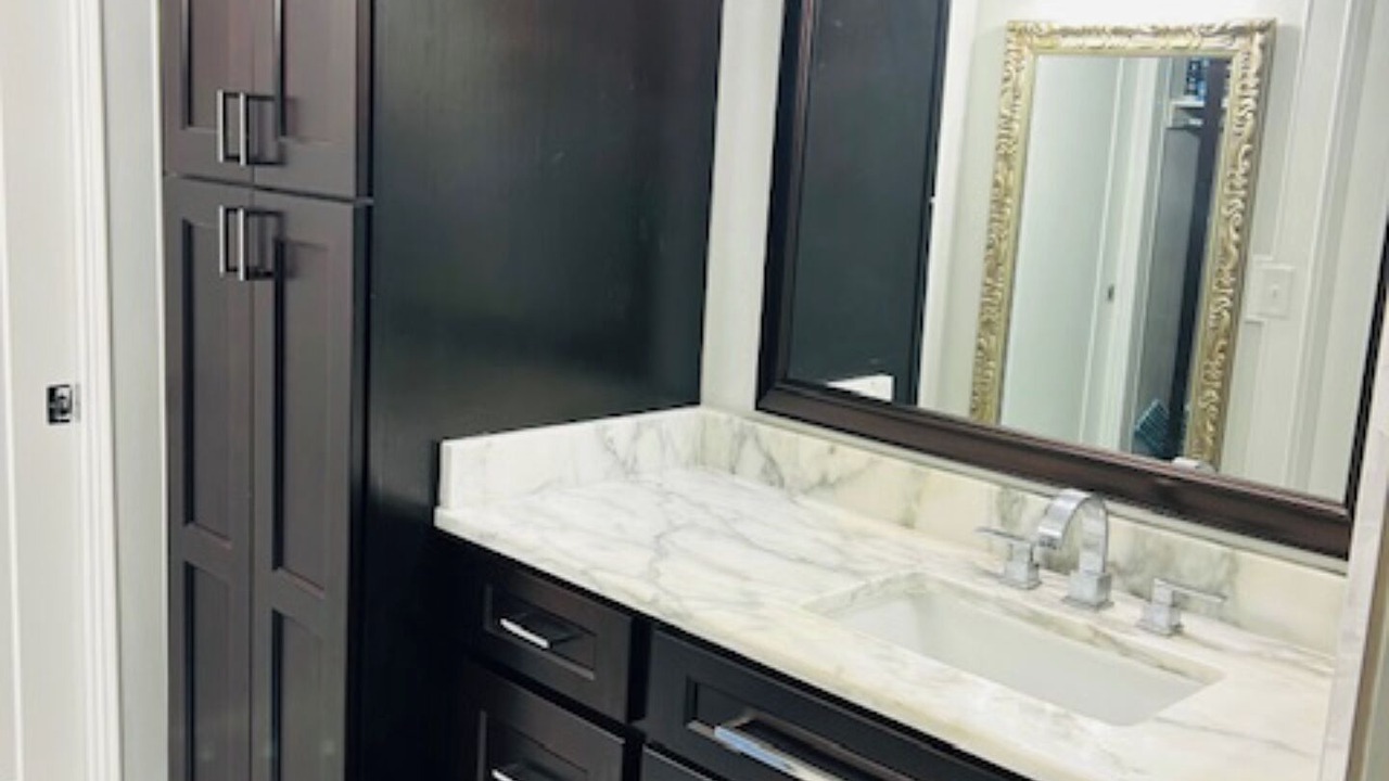 Photo of Bathroom in Dillard
