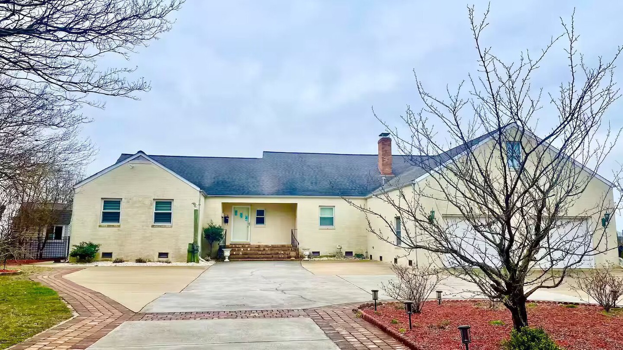 Photo of Outdoor in Hampton