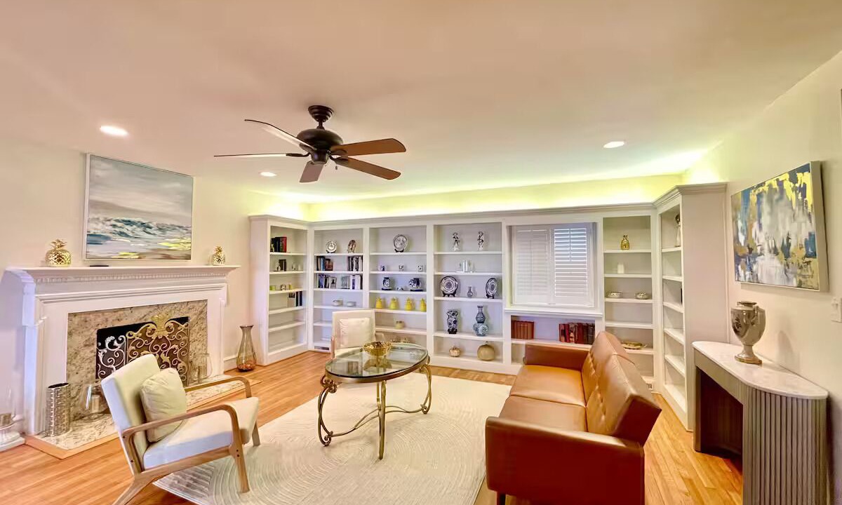 Photo of Livingroom in Hampton