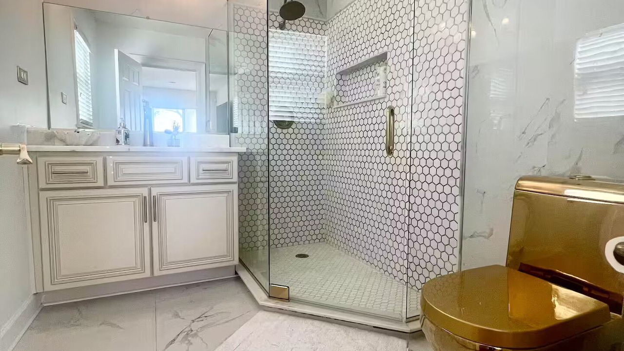 Photo of Bathroom in Hampton