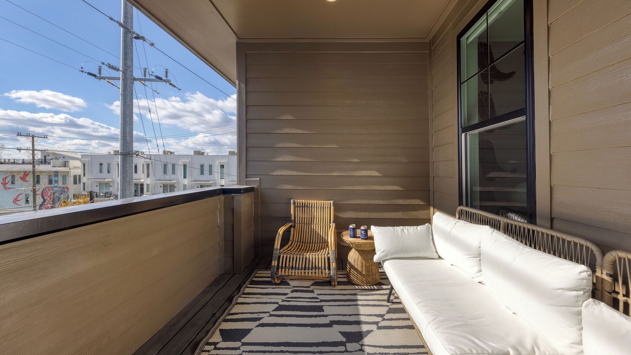 Photo of Patio Balcony in East Bank