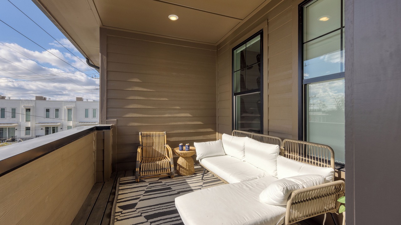 Photo of Patio Balcony in East Bank