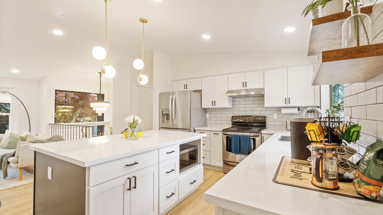 Photo of Kitchen in Paine Field-Lake Stickney