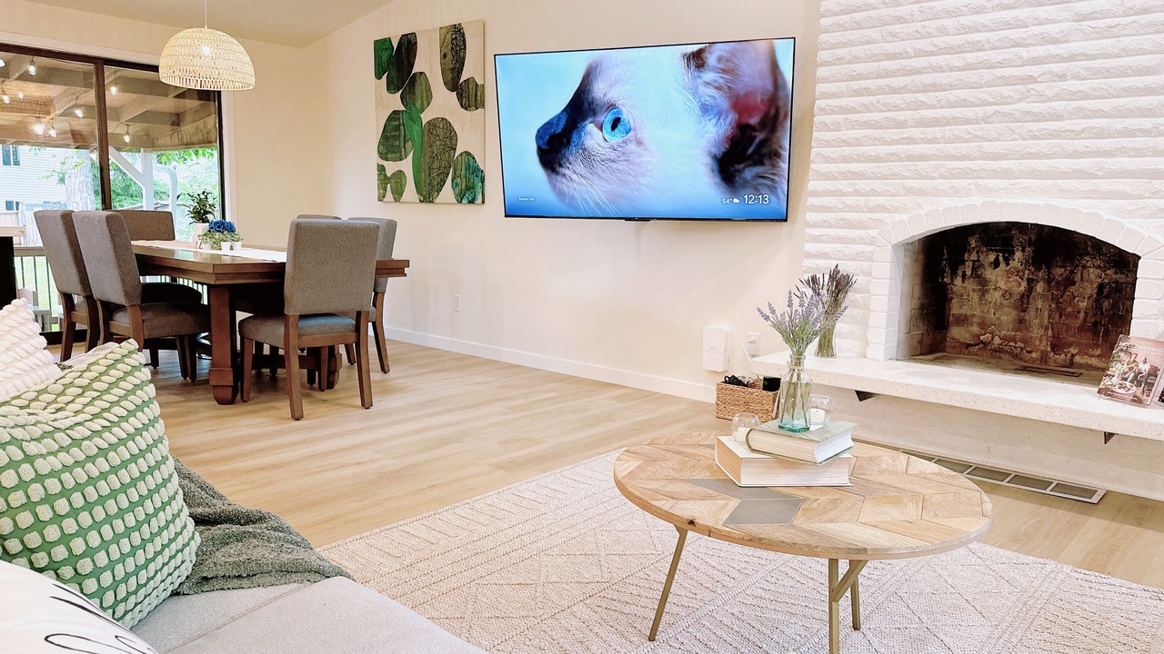 Photo of Livingroom in Paine Field-Lake Stickney