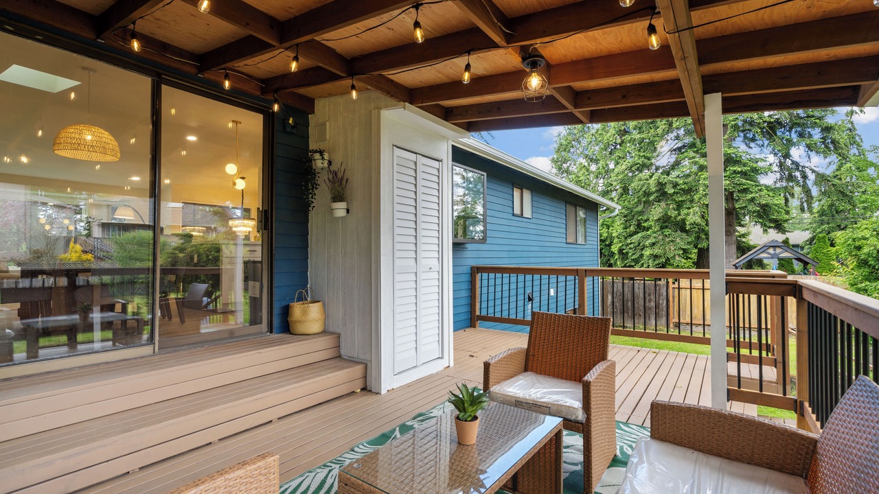 Photo of Patio Balcony in Paine Field-Lake Stickney