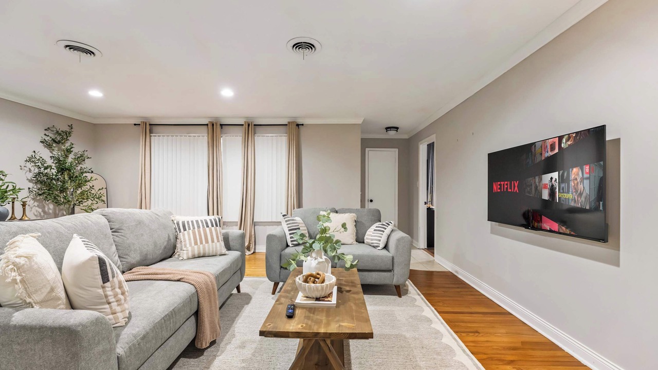 Photo of Livingroom in Tinley Park
