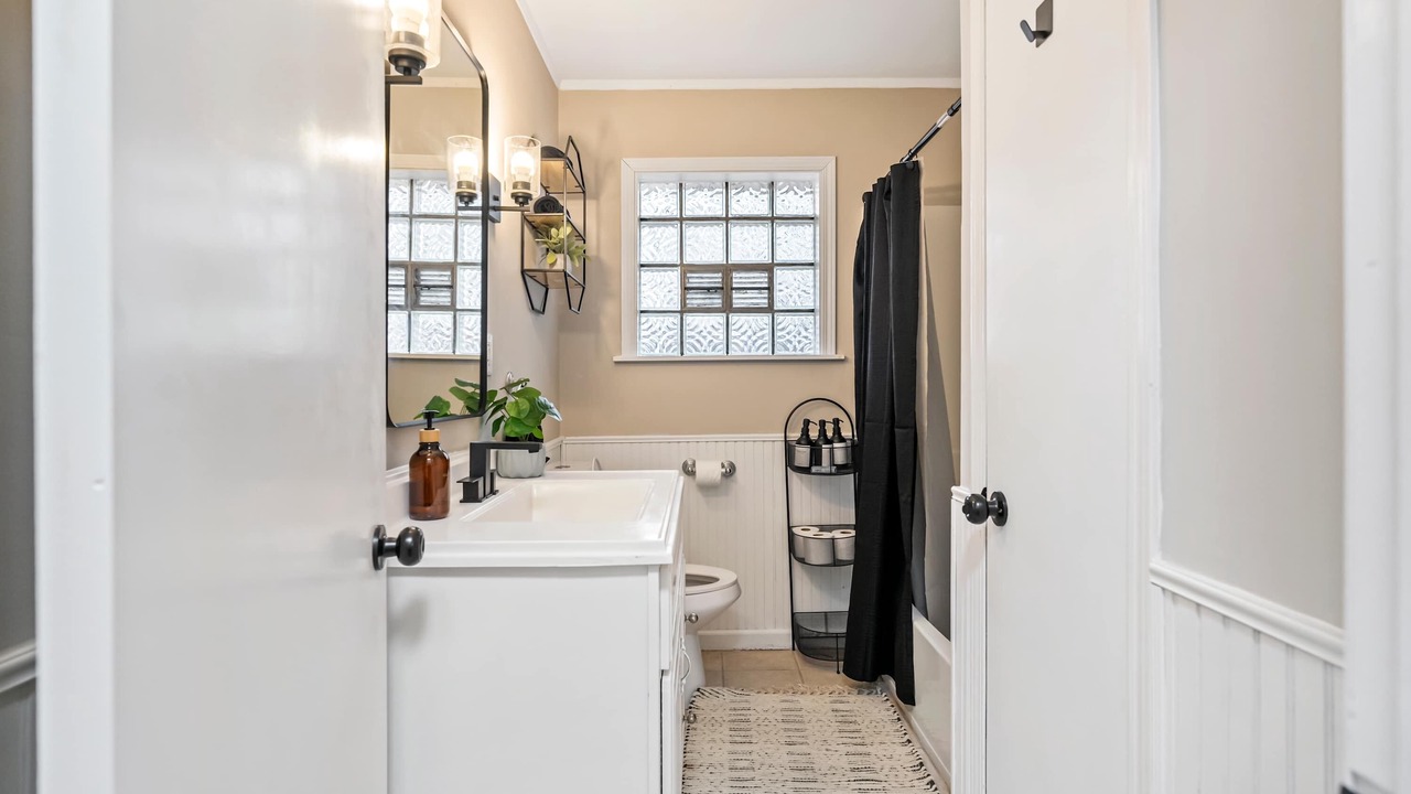 Photo of Bathroom in Tinley Park