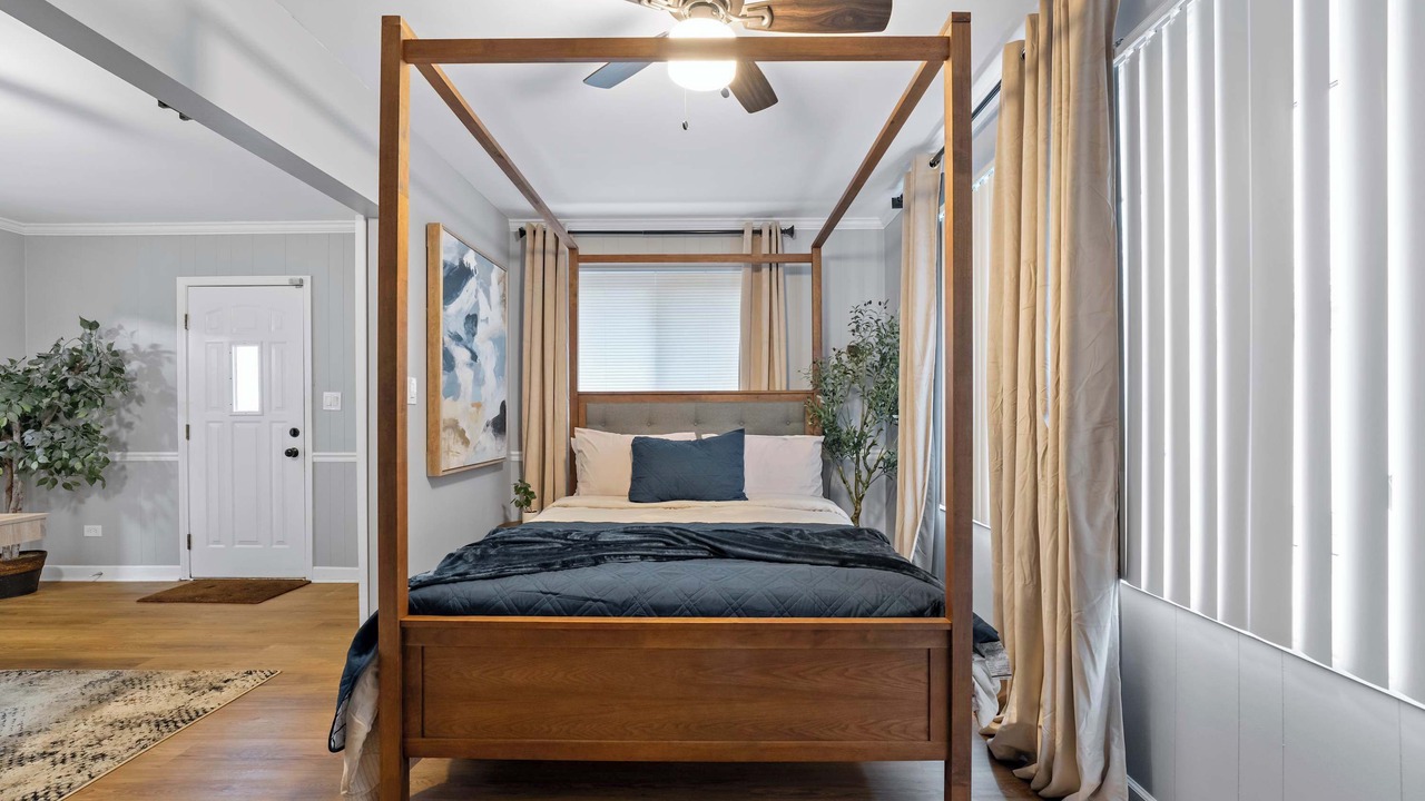 Photo of Bedroom in Tinley Park