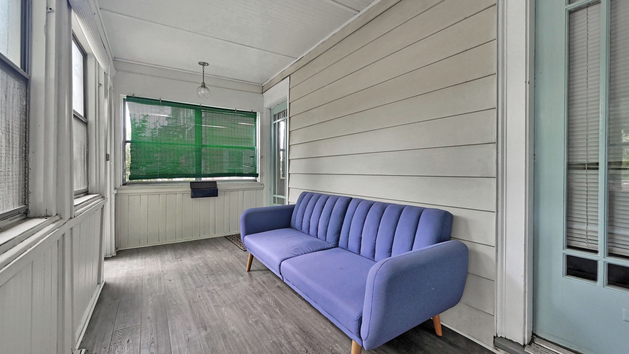 Photo of Livingroom in Watertown
