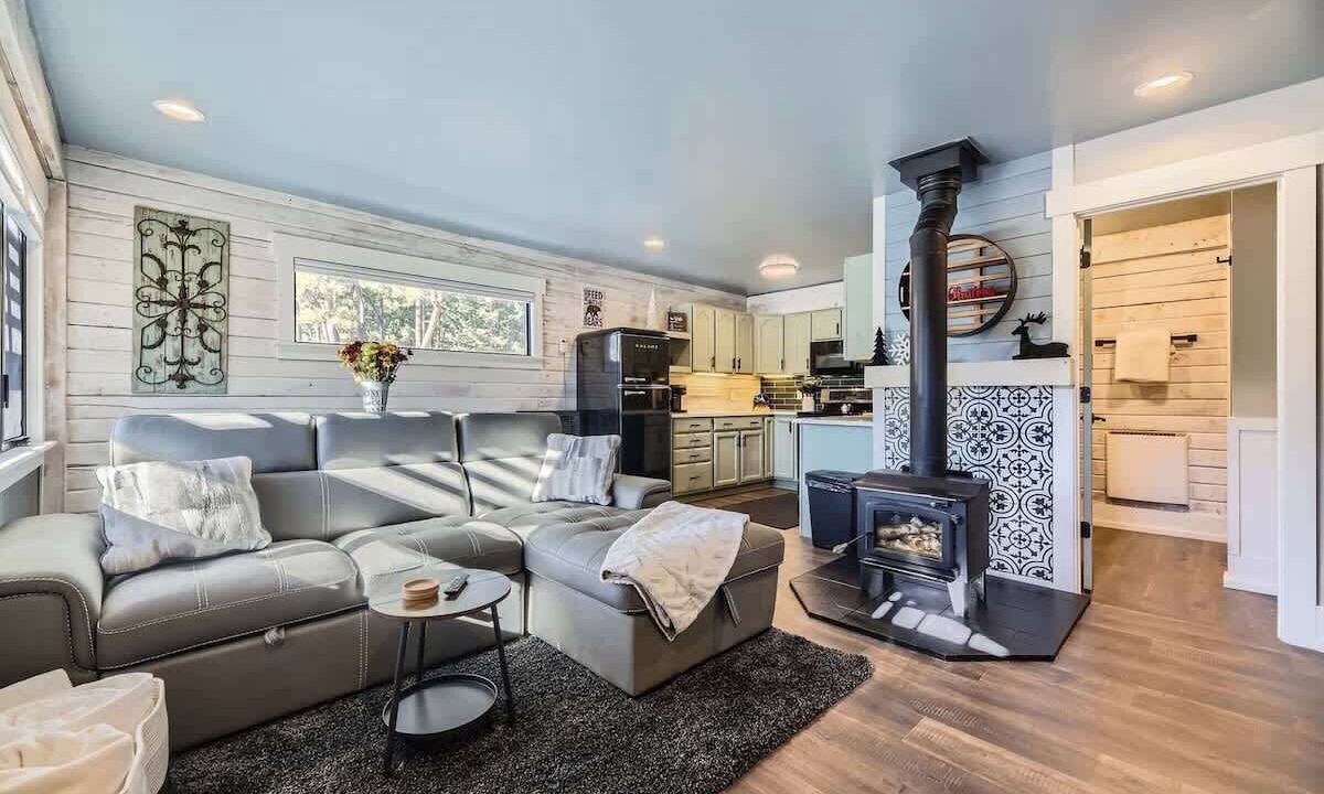 Photo of Livingroom in Morrison