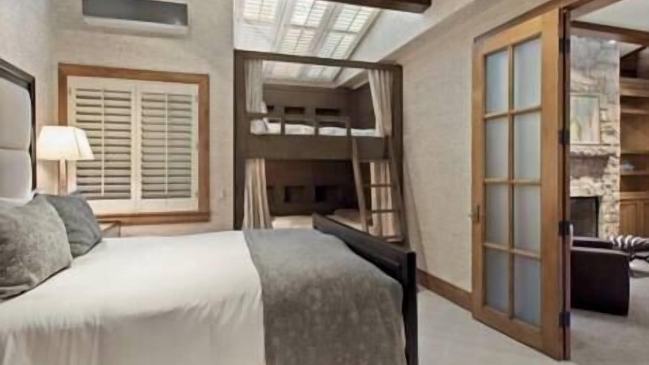 Photo of Bedroom in Red Mountain