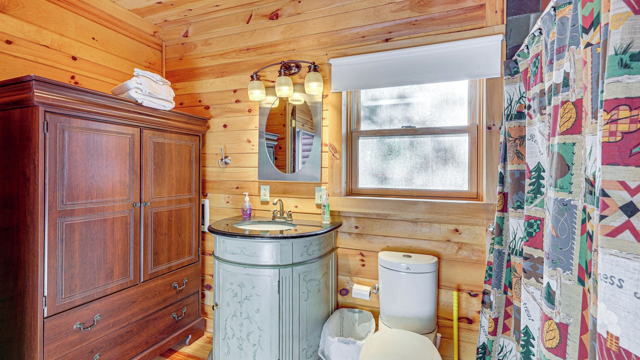 Photo of Bathroom in Mustoe