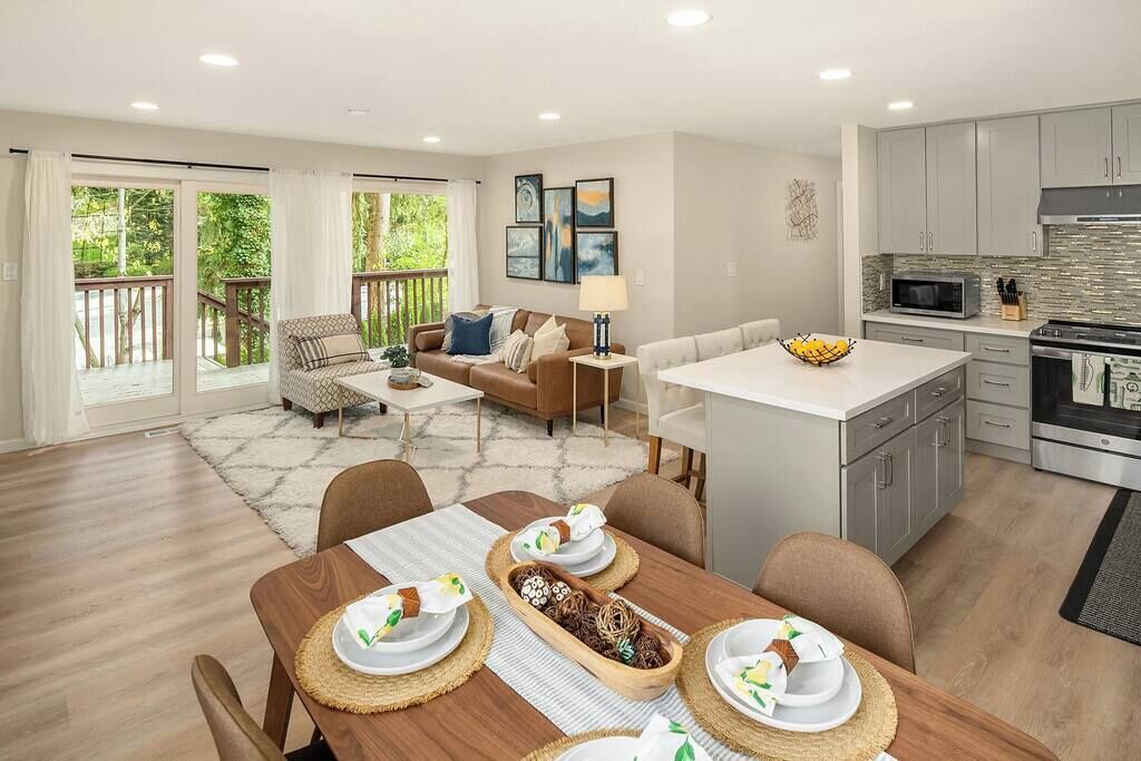 Photo of Bedroom in Lake Hills