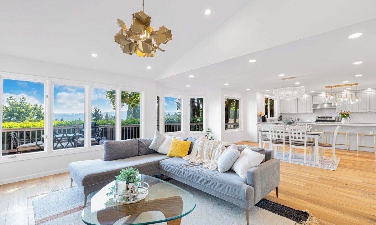Photo of Livingroom in Overlake