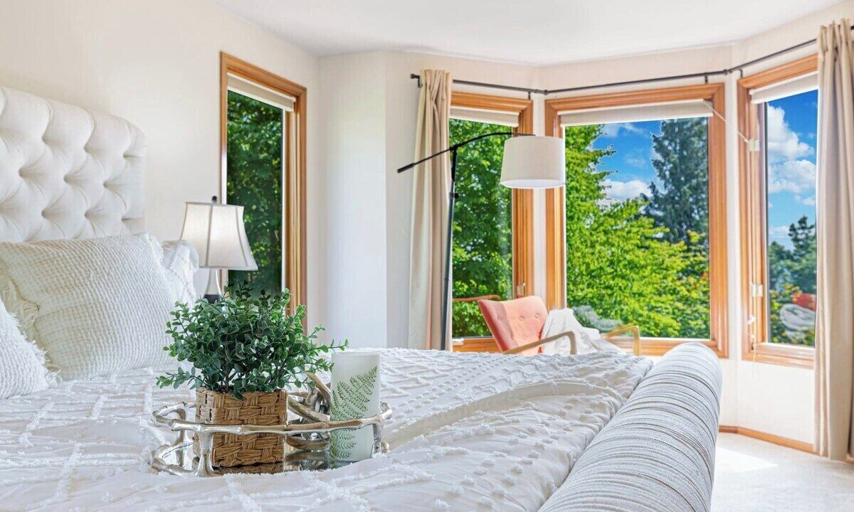 Photo of Bedroom in Overlake
