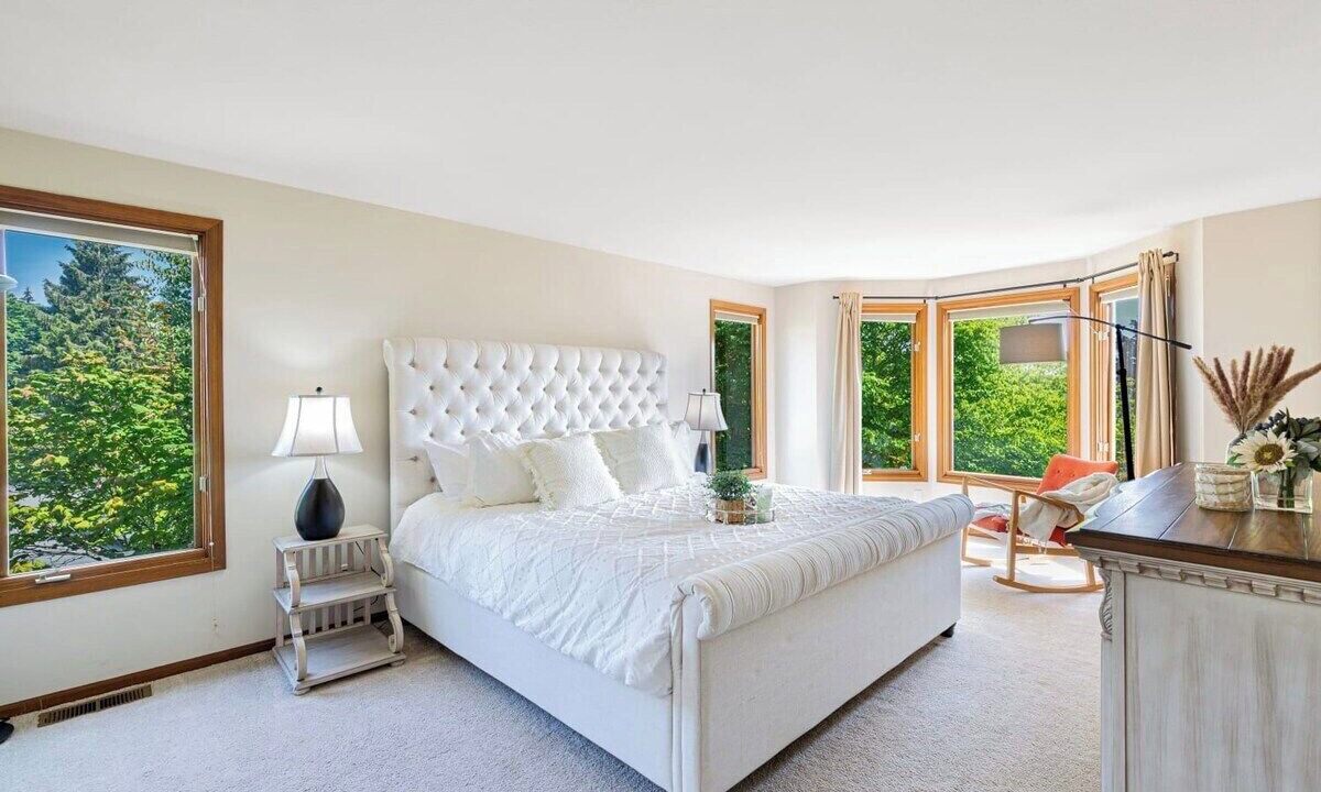 Photo of Bedroom in Overlake