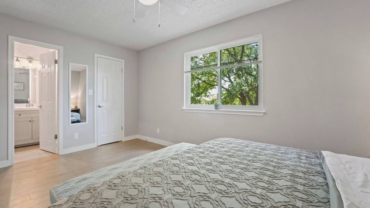 Photo of Bathroom in Springwoods