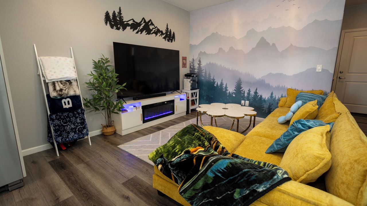 Photo of Livingroom in Dupont