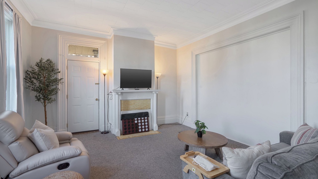 Photo of Livingroom in Oswego
