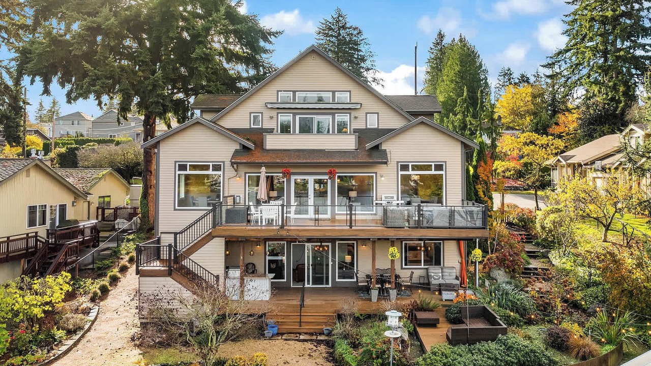 Photo of Patio Balcony in Picnic Point-North Lynnwood