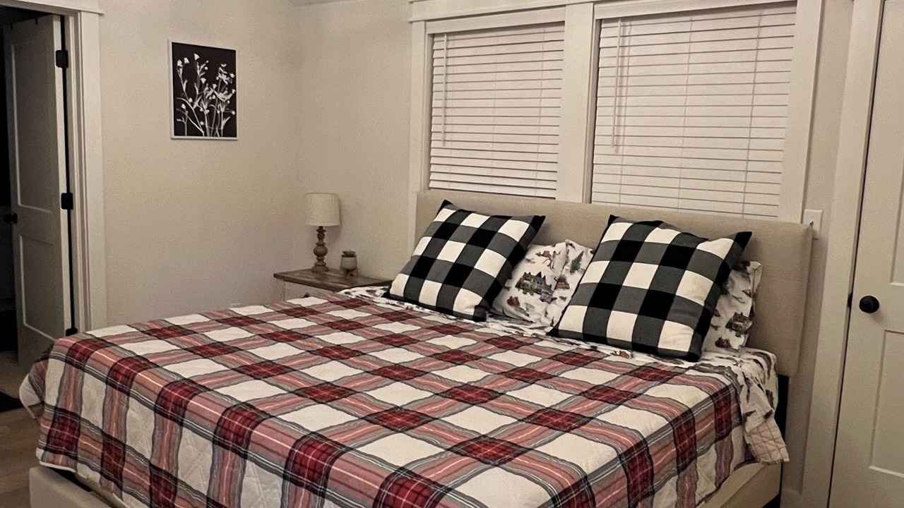 Photo of Bedroom in Leipers Fork