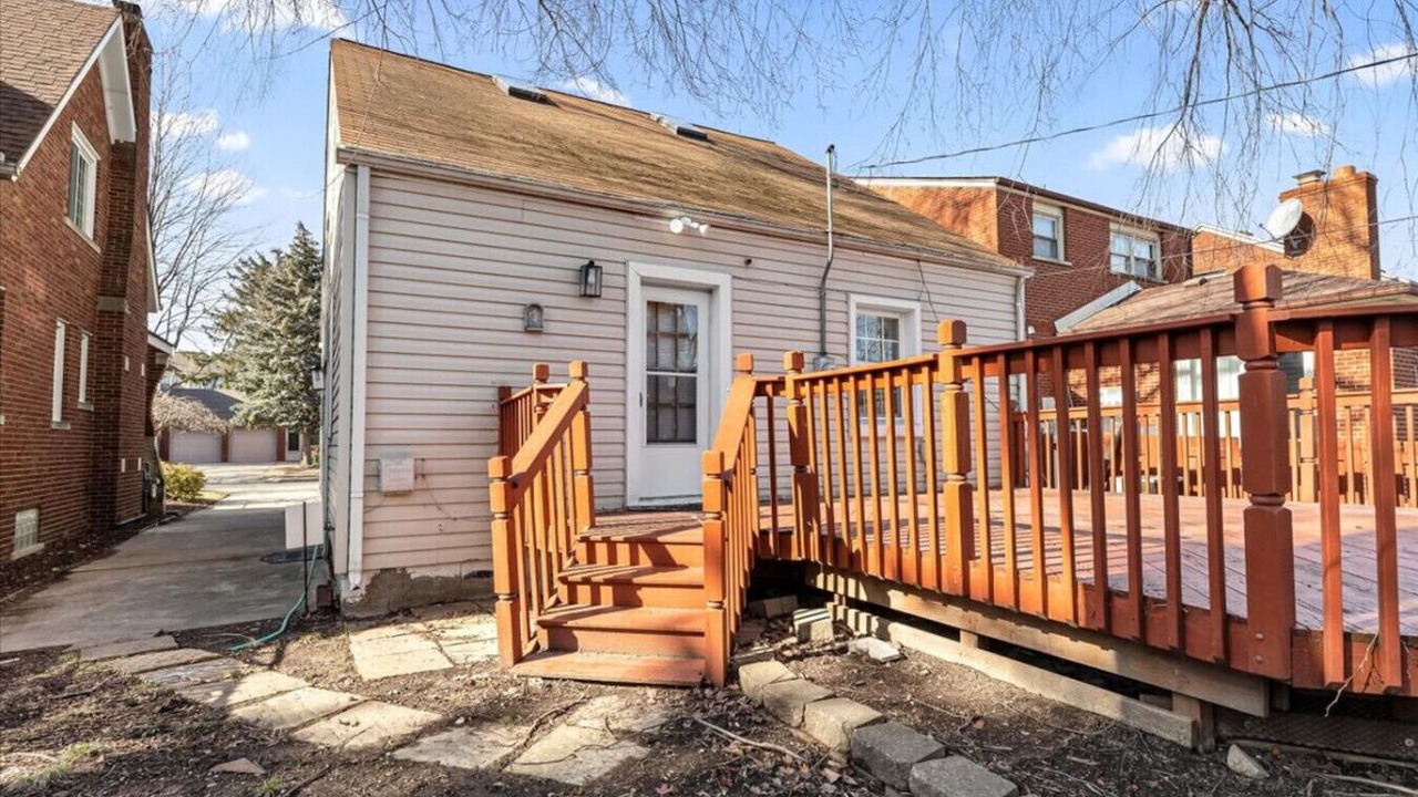 Photo of Outdoor in Dearborn