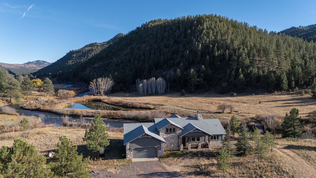 Photo of Outdoor in Pine