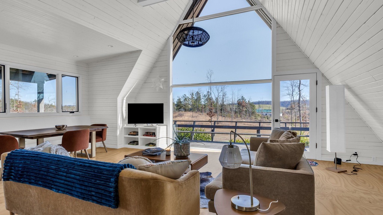Photo of Livingroom in Ooltewah