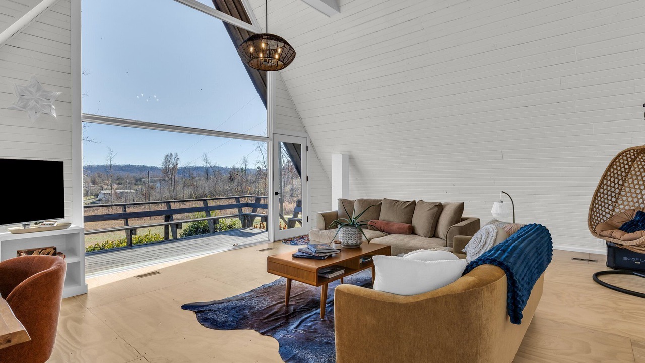 Photo of Livingroom in Ooltewah