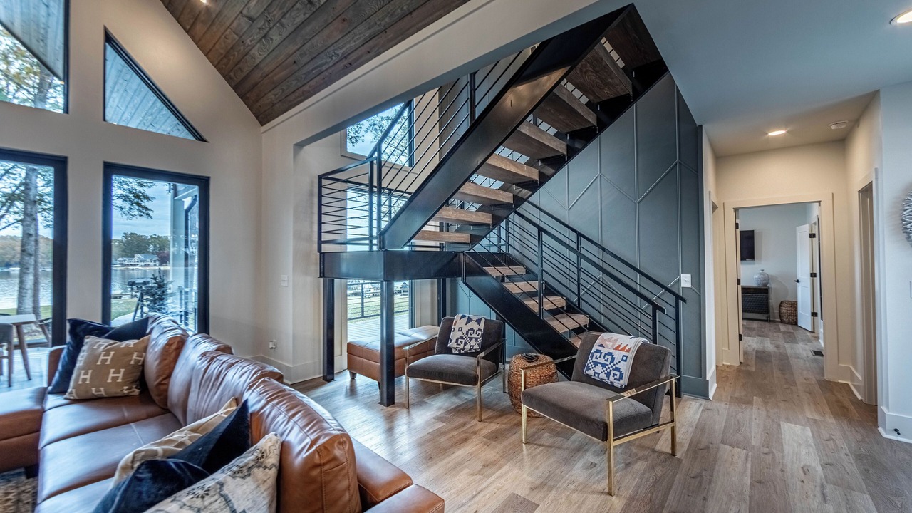 Photo of Livingroom in Lake Oconee