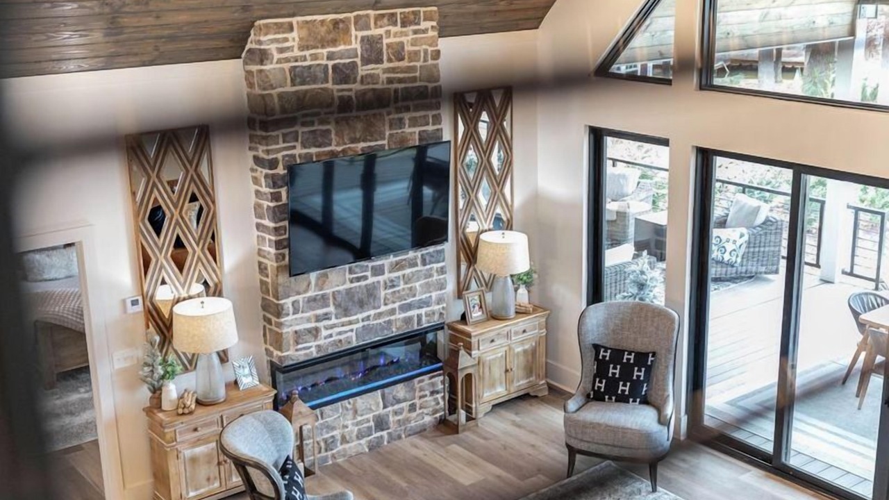 Photo of Livingroom in Lake Oconee