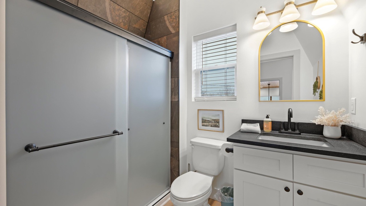 Photo of Bathroom in Chattanooga Valley