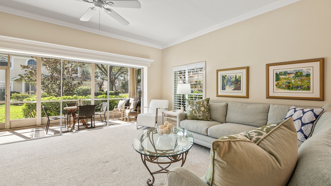 Photo of Livingroom in Kings Lake