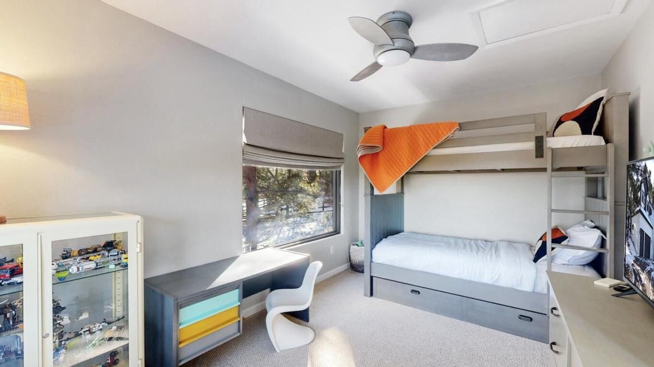 Photo of Bedroom in Genesee