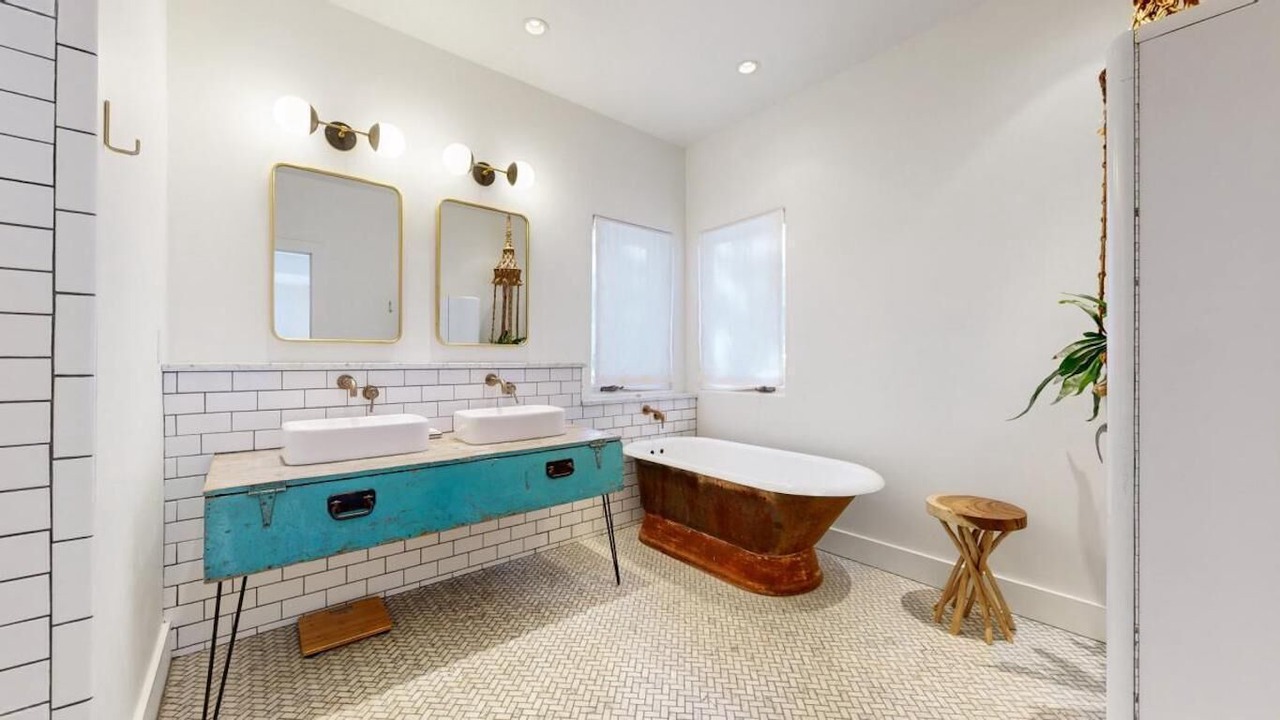 Photo of Bathroom in Genesee