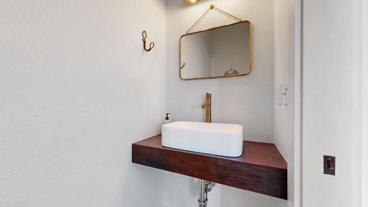 Photo of Bathroom in Genesee