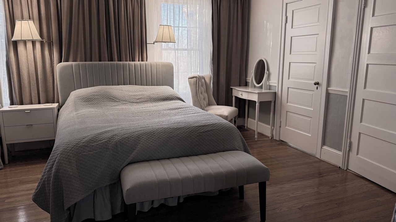 Photo of Bedroom in Oxon Hill