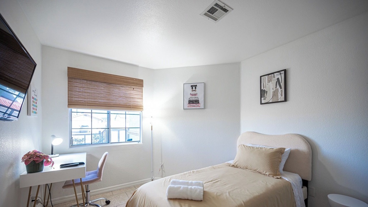Photo of Bedroom in Townsite