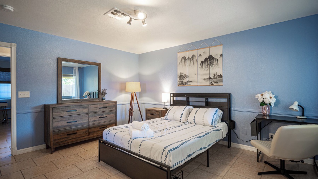 Photo of Bedroom in Townsite