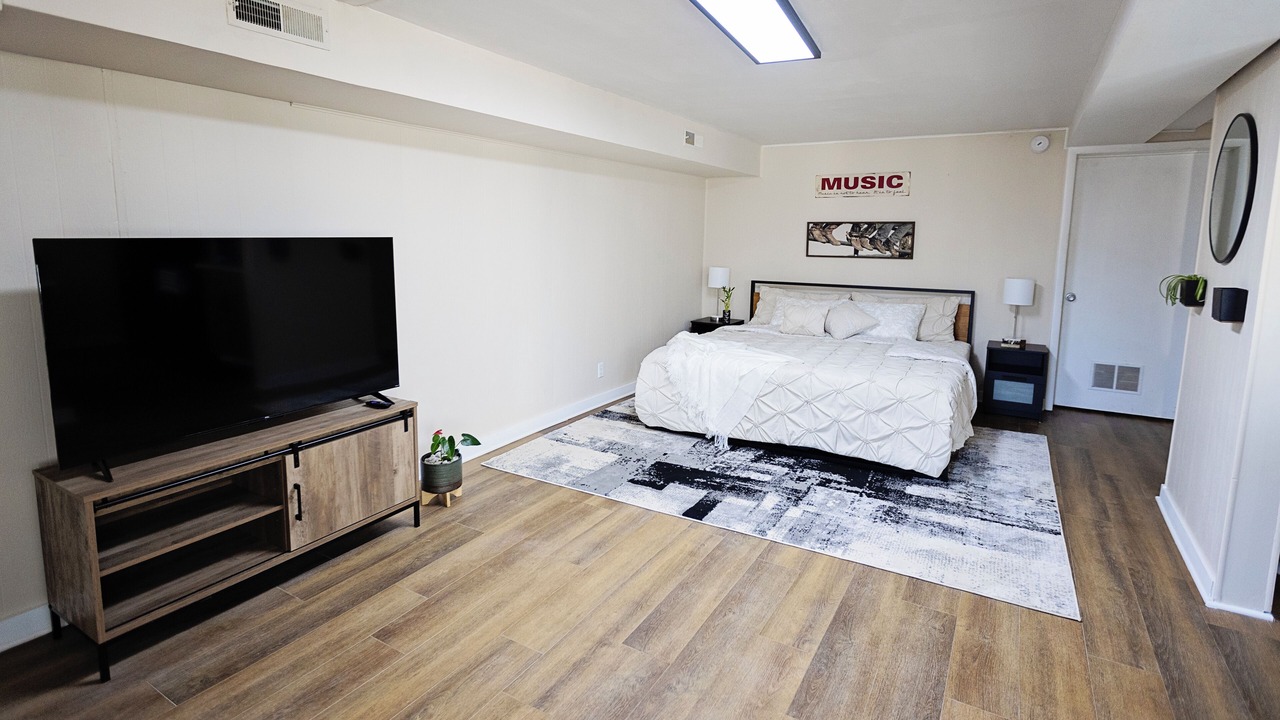 Photo of Bedroom in Merry Oaks