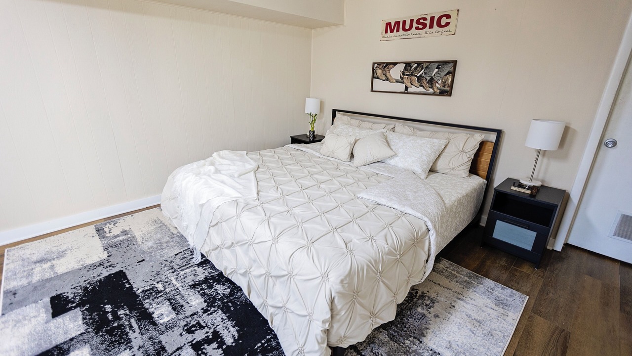 Photo of Bedroom in Merry Oaks