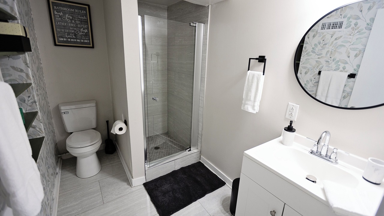 Photo of Bathroom in Merry Oaks