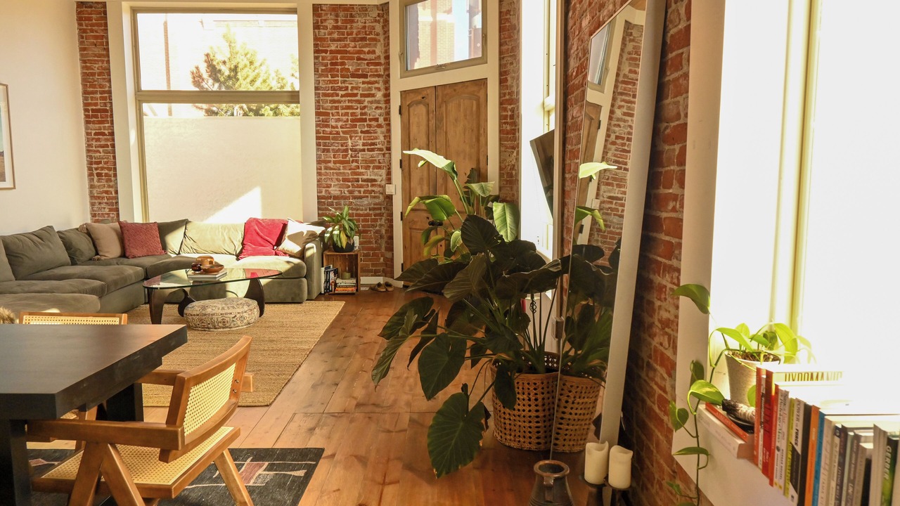 Photo of Livingroom in Lincoln Park