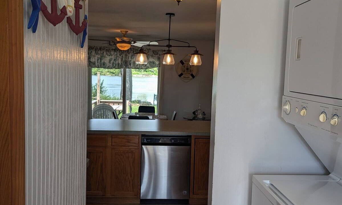 Photo of Kitchen in Shoreland
