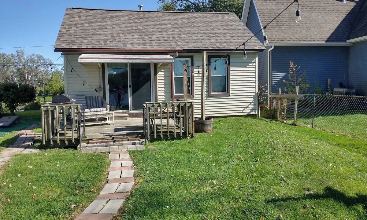 Photo of Outdoor in Shoreland