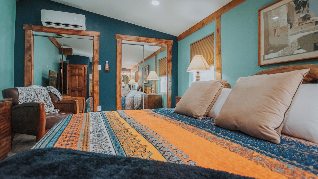 Photo of Bedroom in North Valley