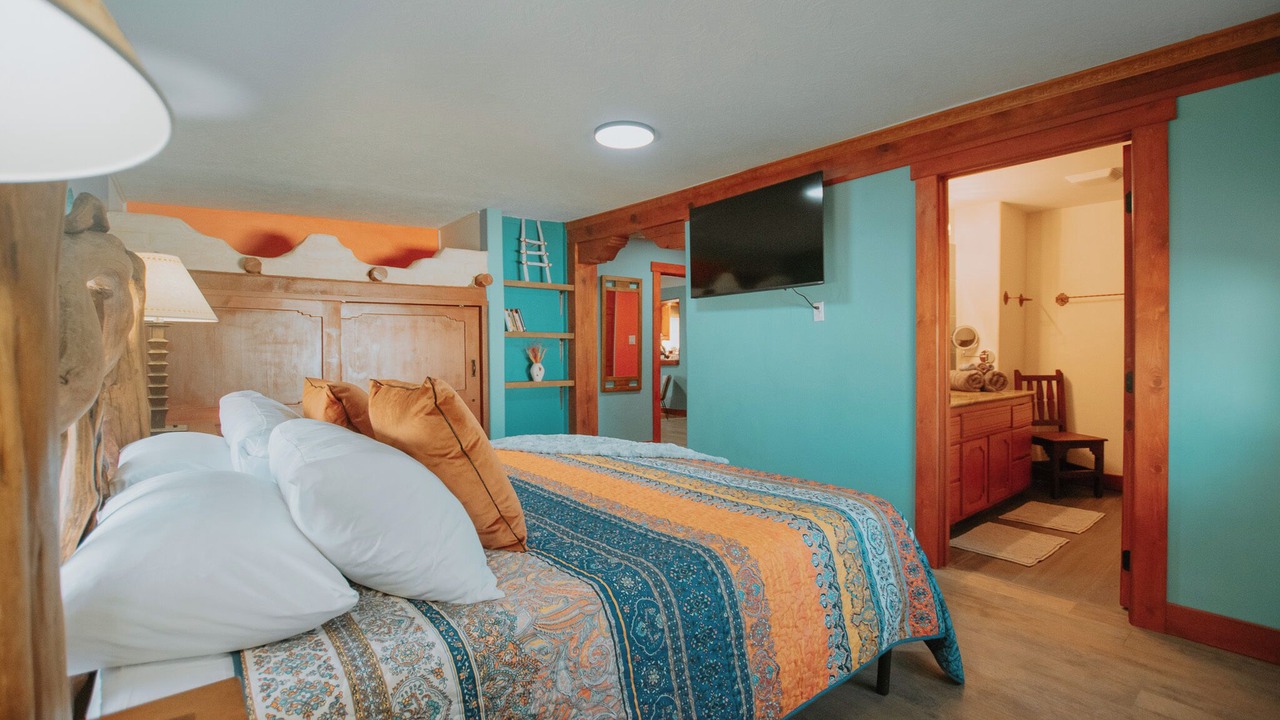 Photo of Bedroom in North Valley