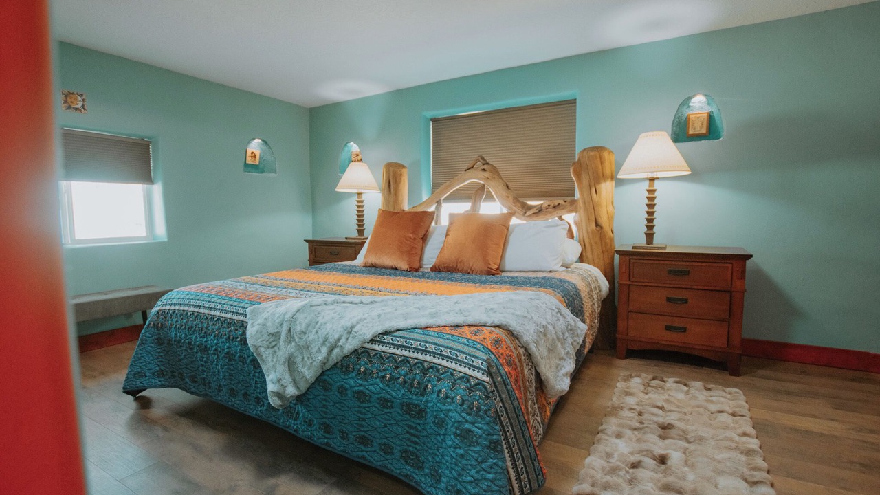 Photo of Bedroom in North Valley